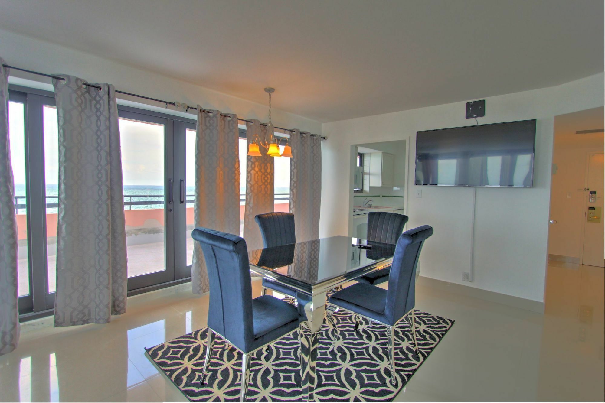 Private Apartments By Vacations On Miami Beach Extérieur photo
